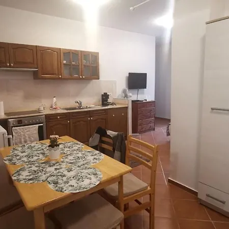 Florencia Maison d'hôtes Eger