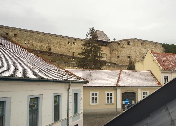 Florencia 3* エゲル