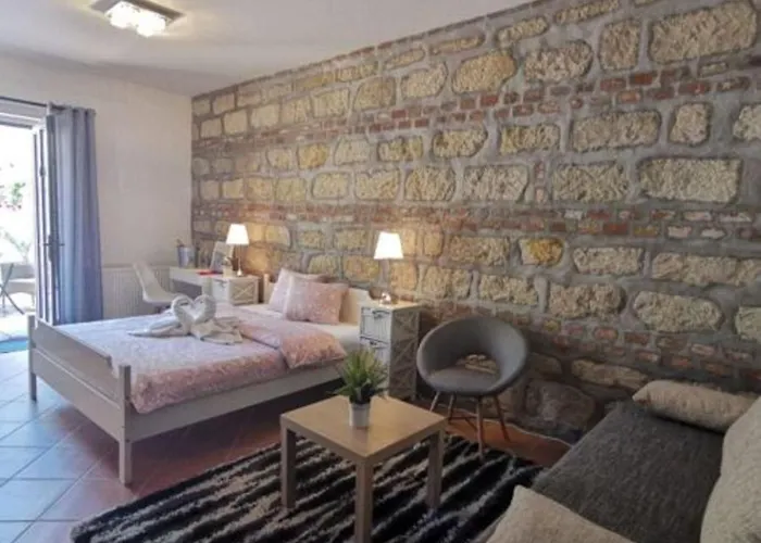 ゲストハウス Florencia