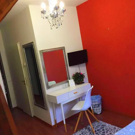 Konukevi Florencia Eğri